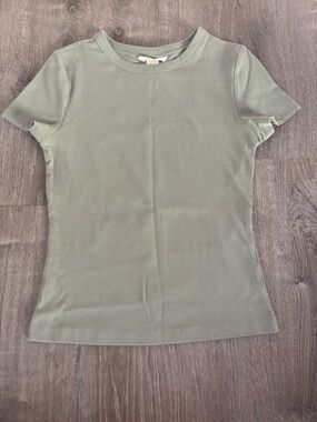 H&M. Classic Ribbed Crewneck Tee - Sage Green.